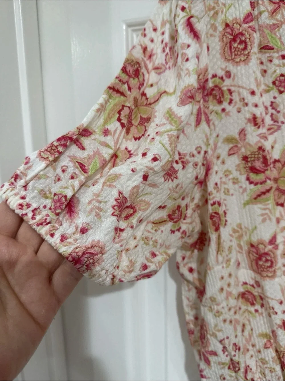Rose + Olive Women's MED Short Sleeve Peasant Crop Top Ivory Multi Floral